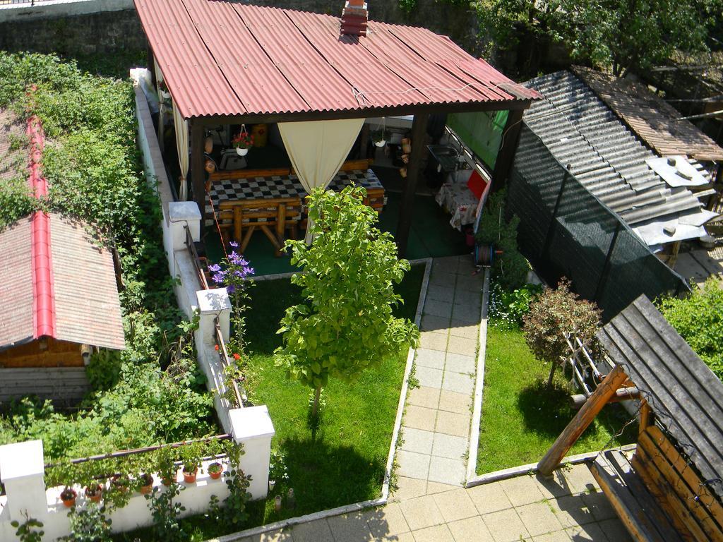 Pensiunea Eden Băile Olăneşti Kültér fotó