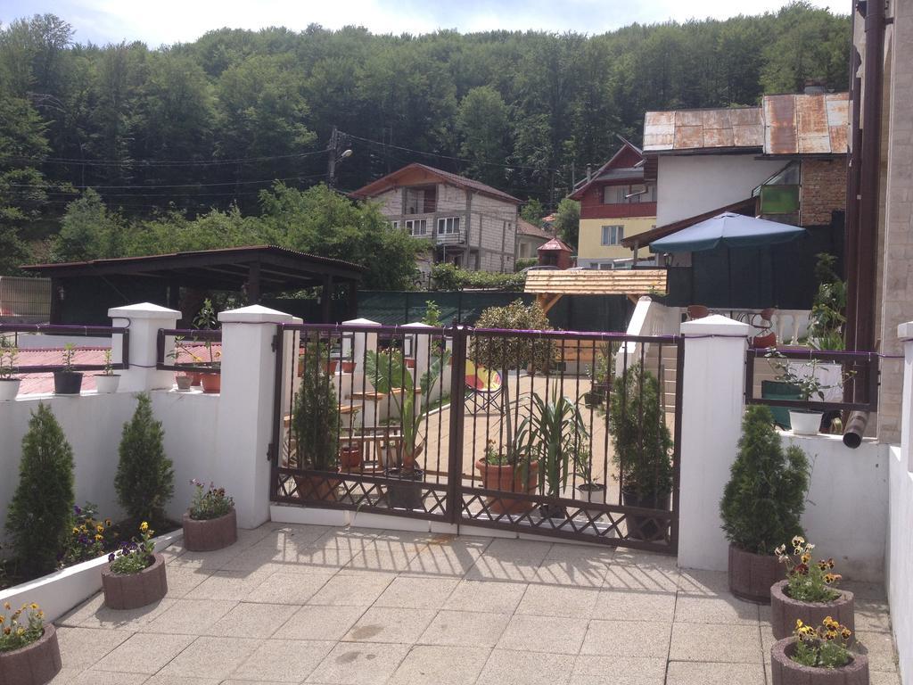 Pensiunea Eden Băile Olăneşti Kültér fotó