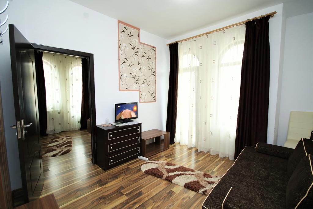 Pensiunea Eden Băile Olăneşti Kültér fotó