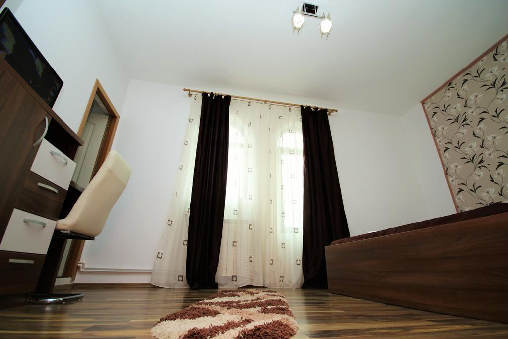Pensiunea Eden Băile Olăneşti Kültér fotó