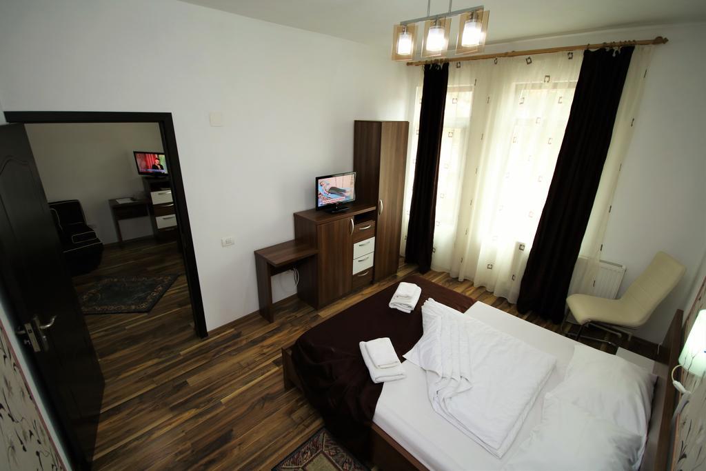 Pensiunea Eden Băile Olăneşti Kültér fotó
