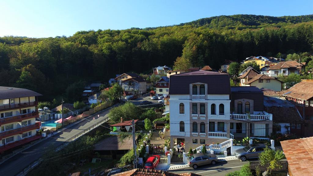 Pensiunea Eden Băile Olăneşti Kültér fotó